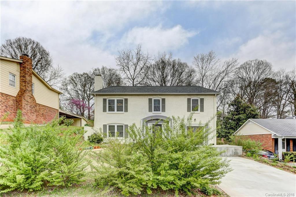 Property Photo: 1507 Plumstead Road 7 NC 28216