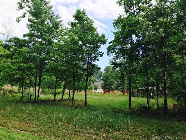 Property Photo: 198 Broadview Circle NC 28117