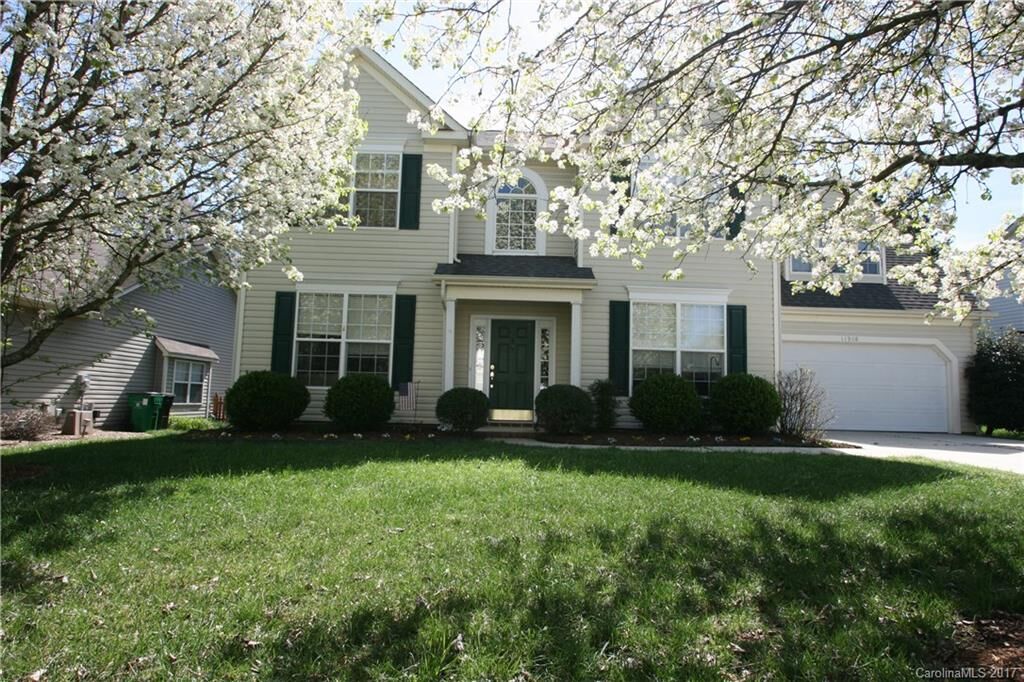 Property Photo: 11908 Withers Mill Drive NC 28278