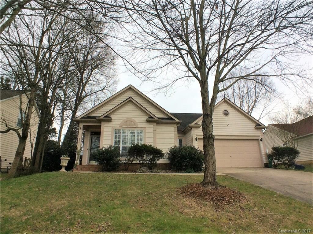 Property Photo: 9701 Kenneth Oren Drive NC 28213