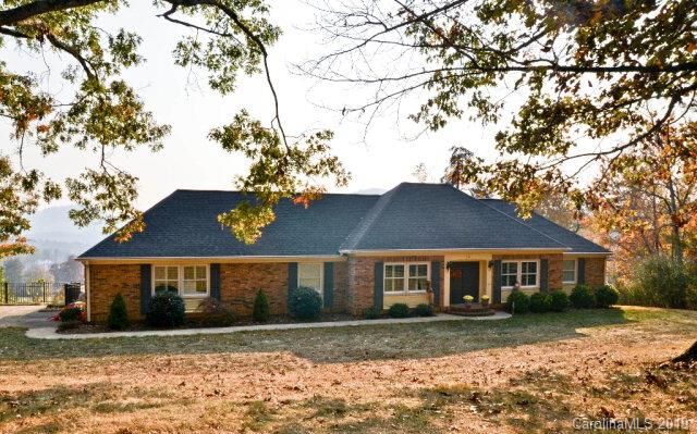 Property Photo: 90 Devonwood Drive NC 28752