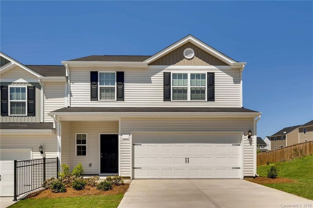 Property Photo:  3931 Rosfield Drive  NC 28214 