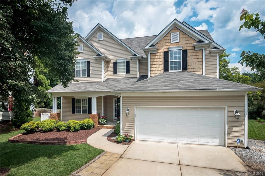 Property Photo: 8334 Bampton Drive NC 28027