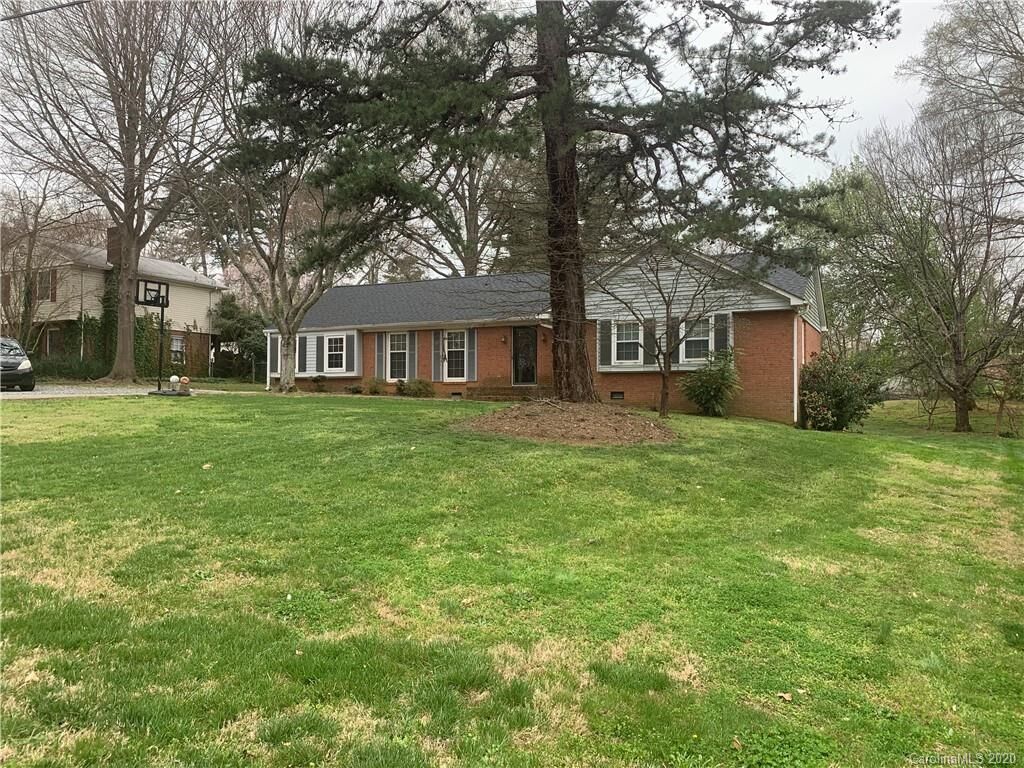 Property Photo:  4440 Hampton Road  NC 28144