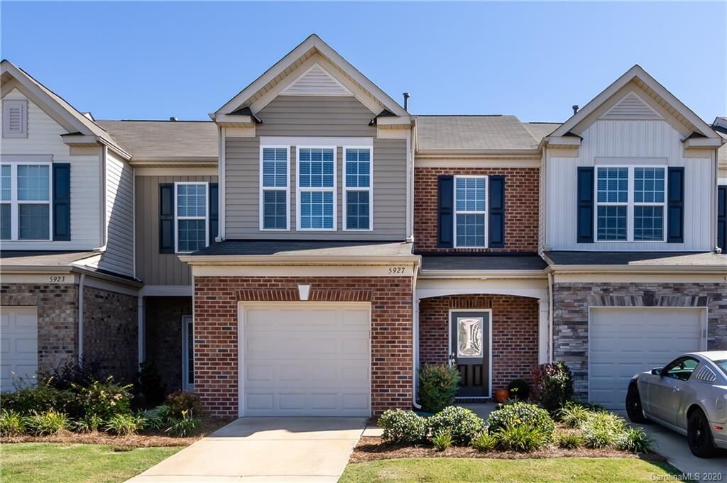 Property Photo:  5927 Glassport Lane  NC 28210 