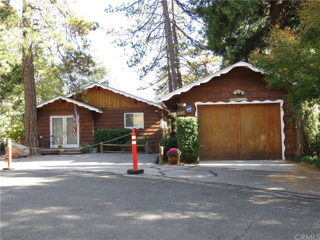 820 Bergschrund Drive  Crestline CA 92325 photo