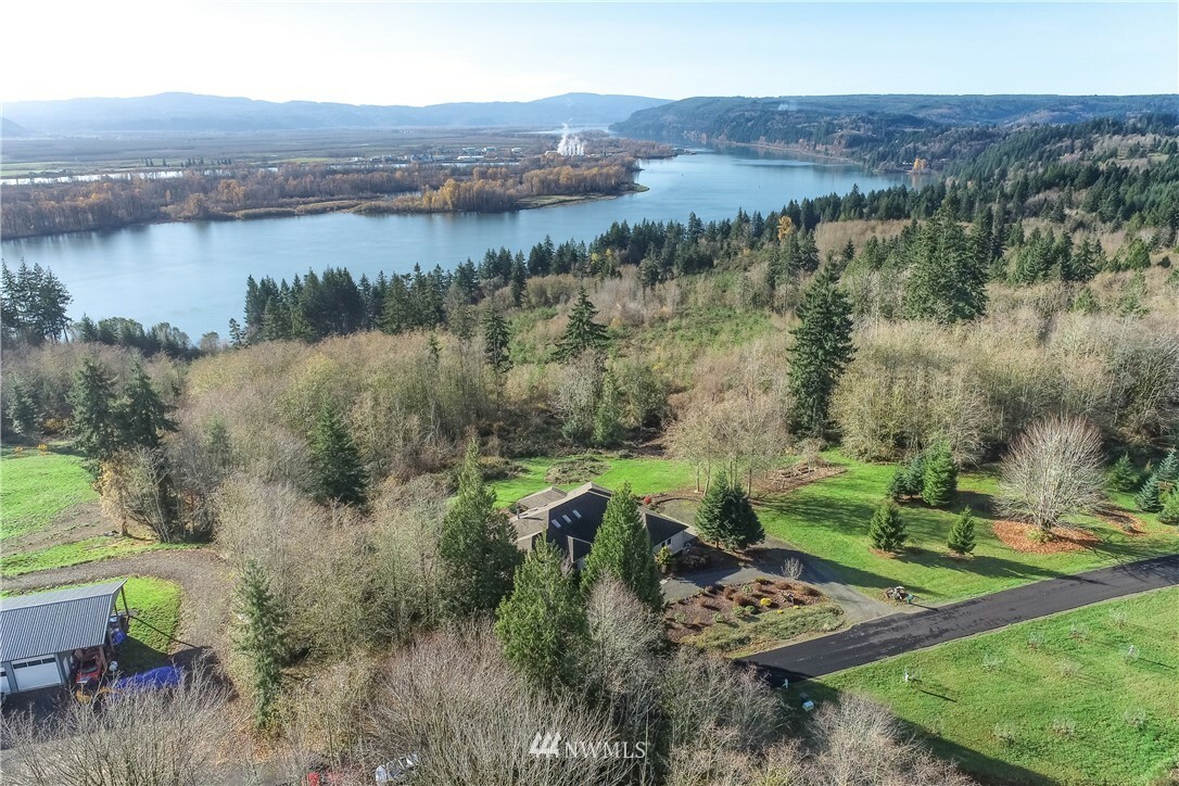 Property Photo:  625 E McAdams Road  WA 98632 