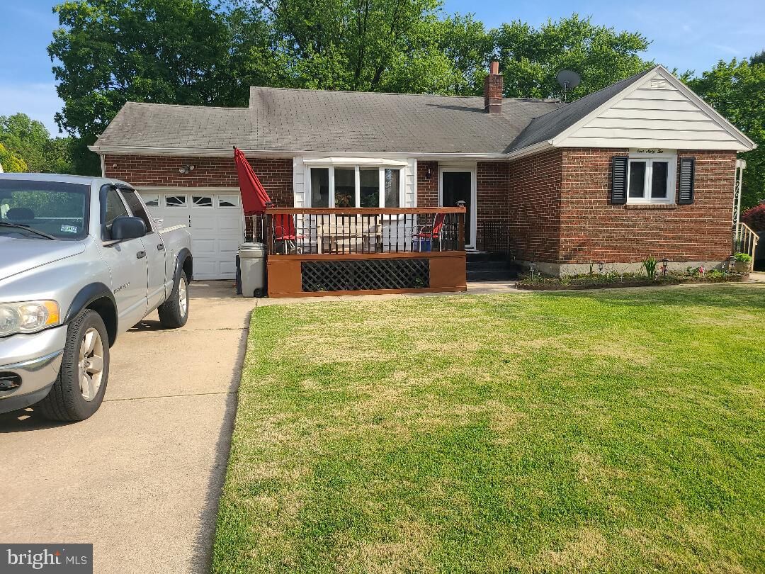 Property Photo:  162 Carver Drive  NJ 08090 