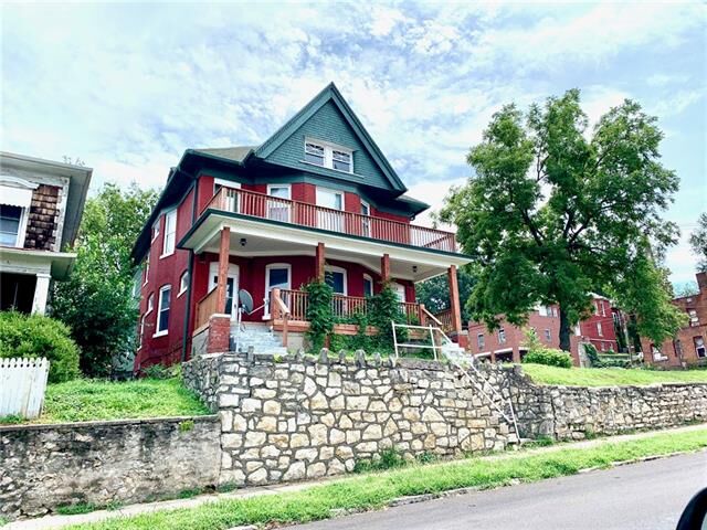 Property Photo:  305 N 13th Street  MO 64501 