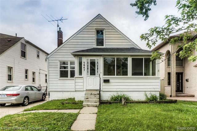 Property Photo:  5847 Kinmore Street  MI 48127 