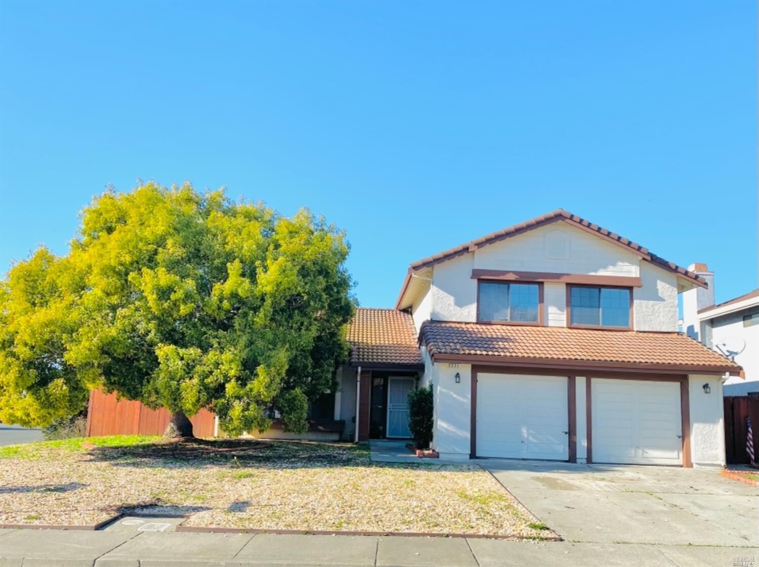 Property Photo:  221 Regent Court  CA 94503 