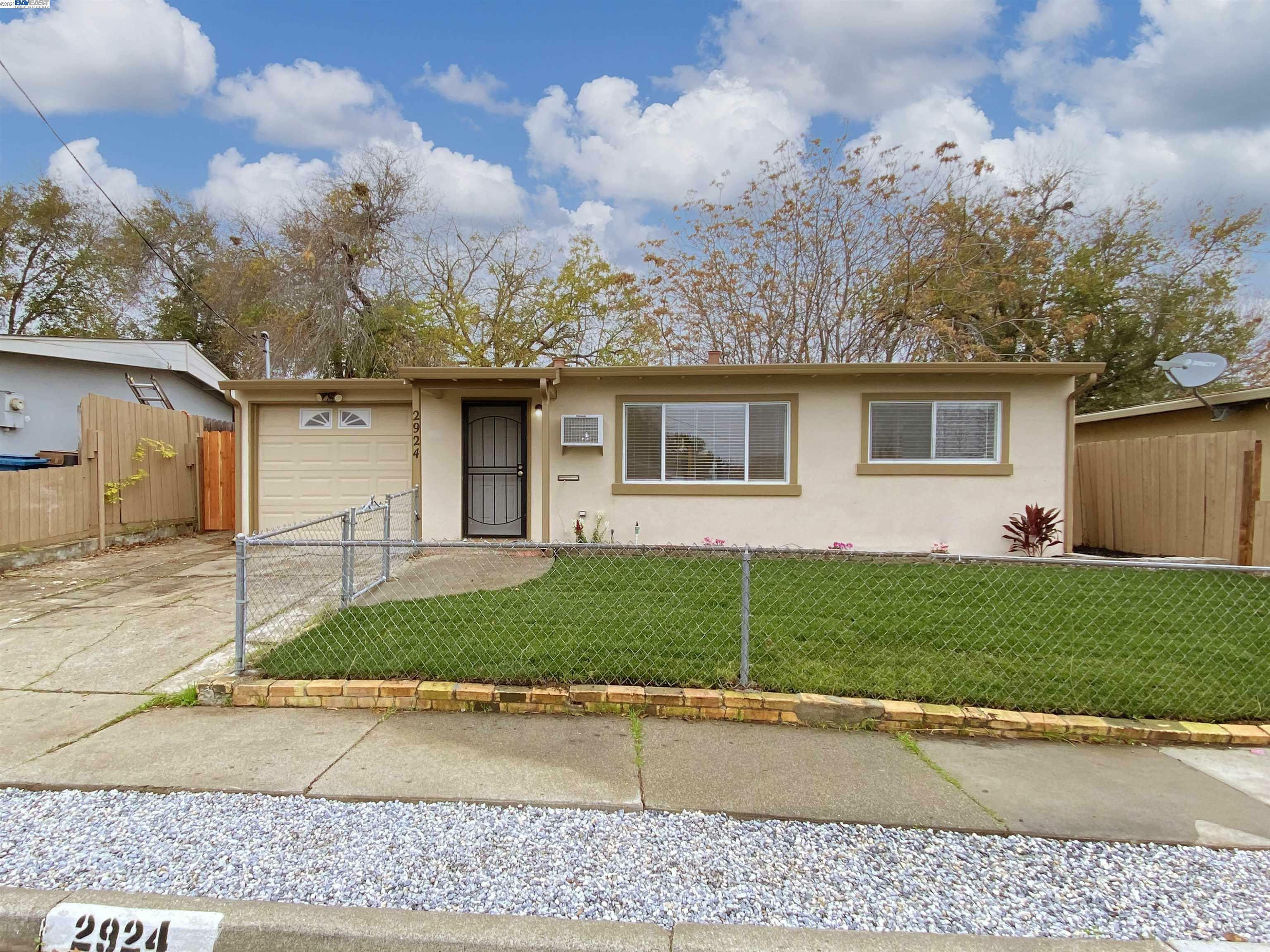 Property Photo:  2924 Elizabeth Ln  CA 94509 