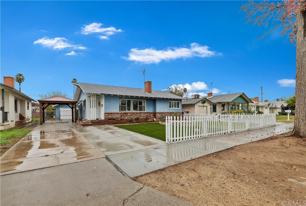 Property Photo: 4140 Saint George Place CA 92504