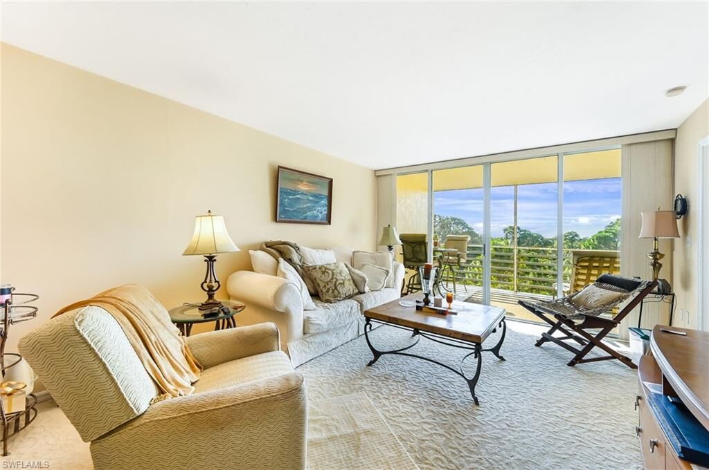 Property Photo:  15161 Cedarwood Ln 1505  FL 34110 