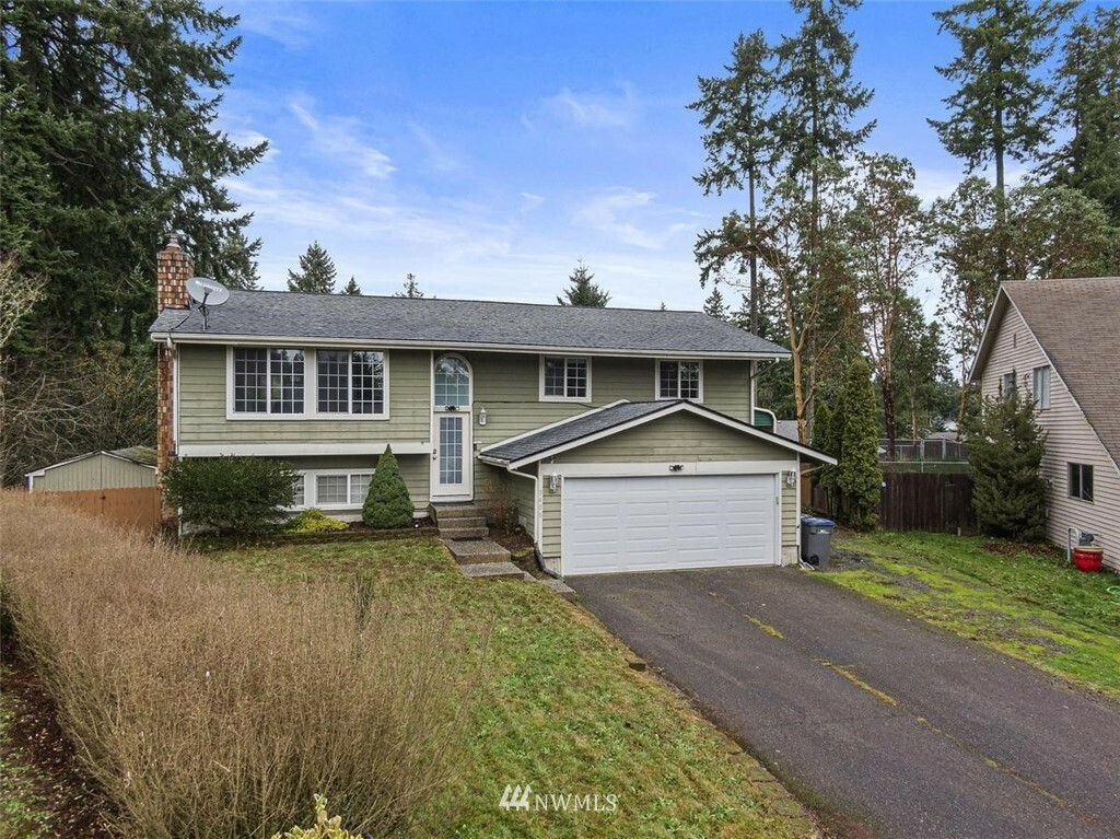 Property Photo:  3400 Guildfore Court SE  WA 98366 