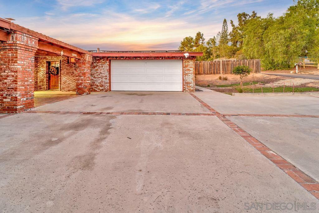 Property Photo: 760 Ceramic CA 92028