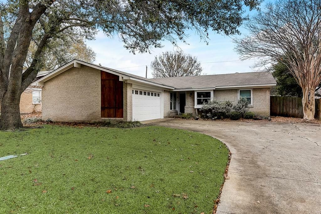 Property Photo:  1230 Cloverdale Drive  TX 75080 