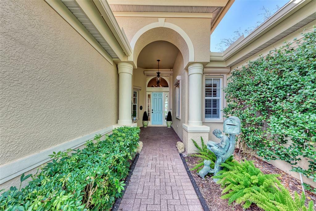 Property Photo:  13970 Royal Pointe Drive  FL 33953 