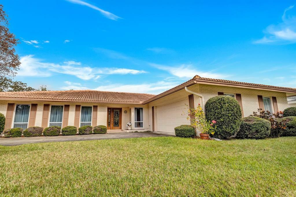 Property Photo:  2880 Wildwood Drive  FL 33761 