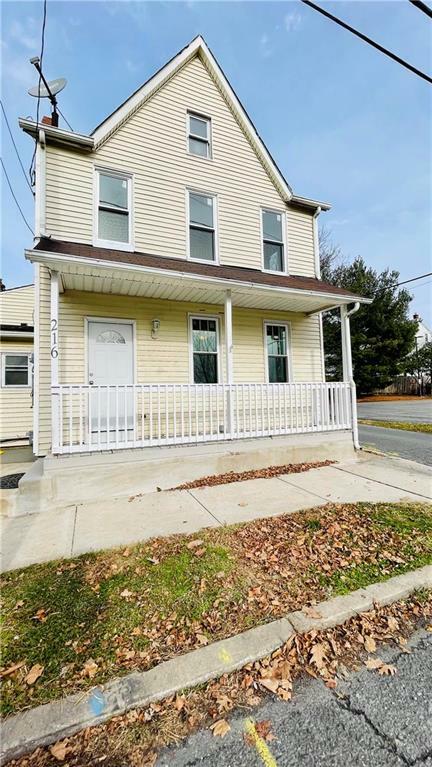 Property Photo:  216 West Greenwich Street  PA 18018 