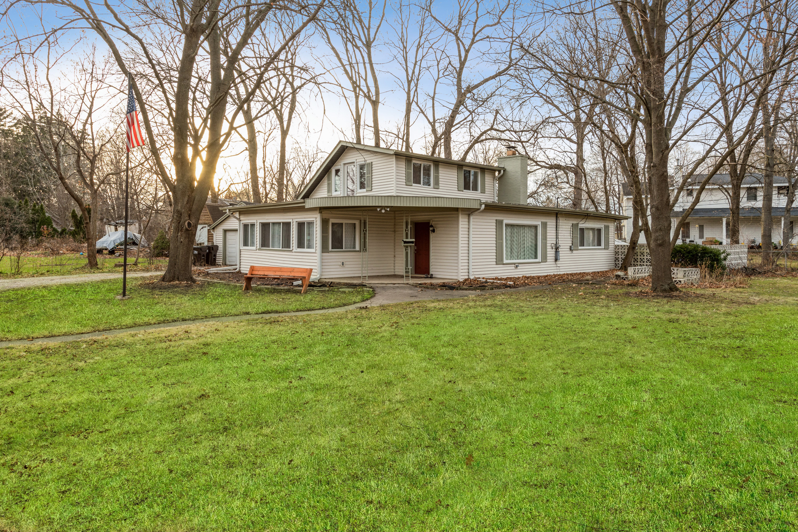 Property Photo:  109 Beachway Drive  IL 60021 