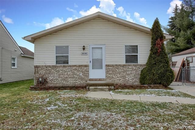 20194 Lakeworth Street  Roseville MI 48066 photo