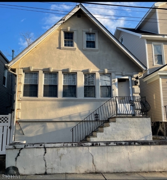 Property Photo: 102 S Devine St NJ 07106