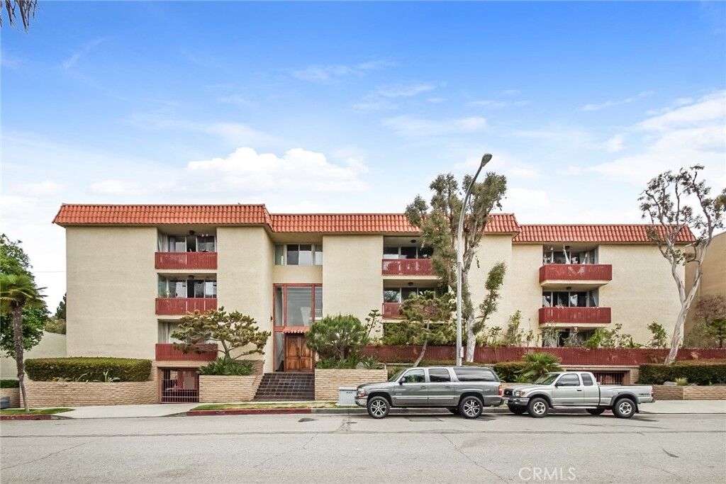 Property Photo:  5875 Doverwood Drive 309  CA 90230 