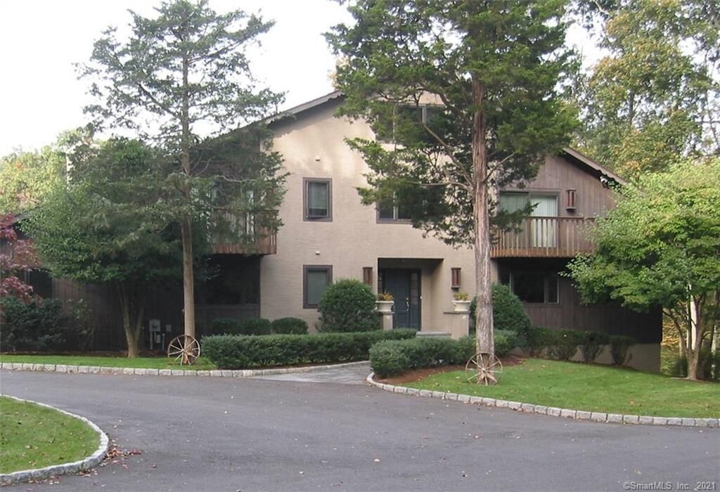 Property Photo:  215 Farms Road  CT 06903