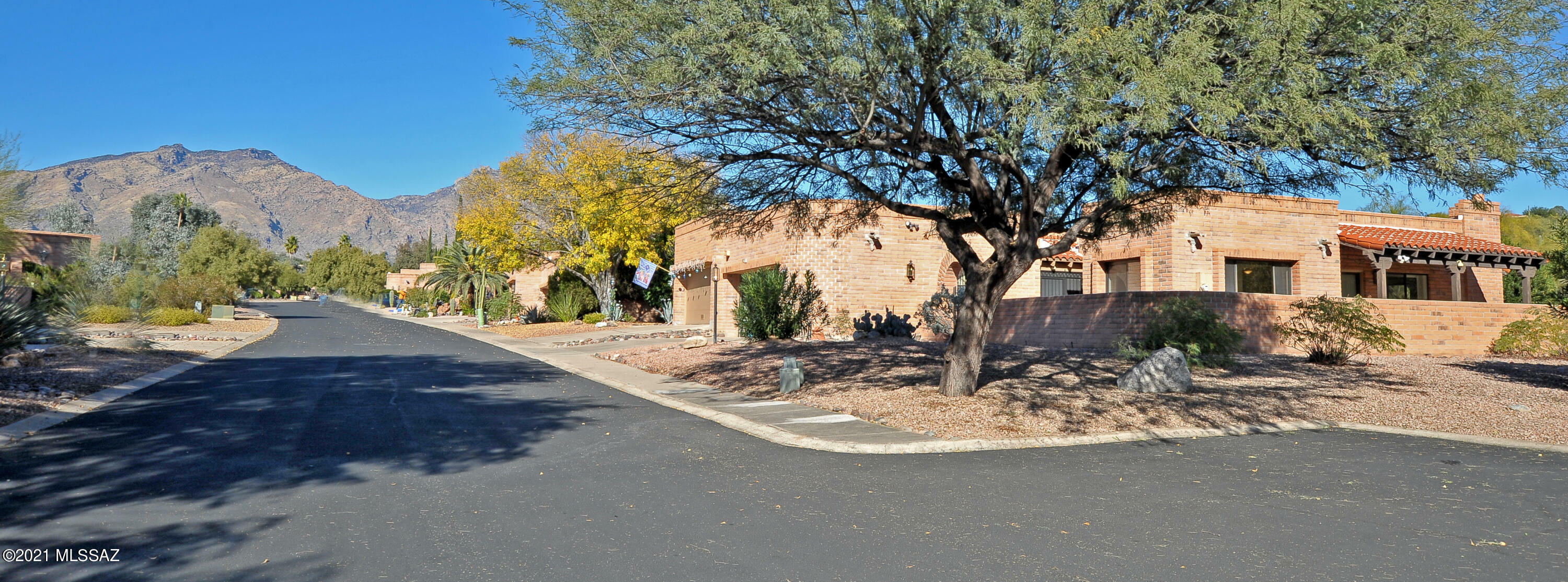 Property Photo: 4518 N Avenida Ronca AZ 85750