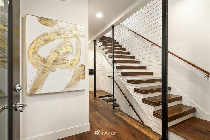 Property Photo: 3645 Dayton Avenue N B WA 98103