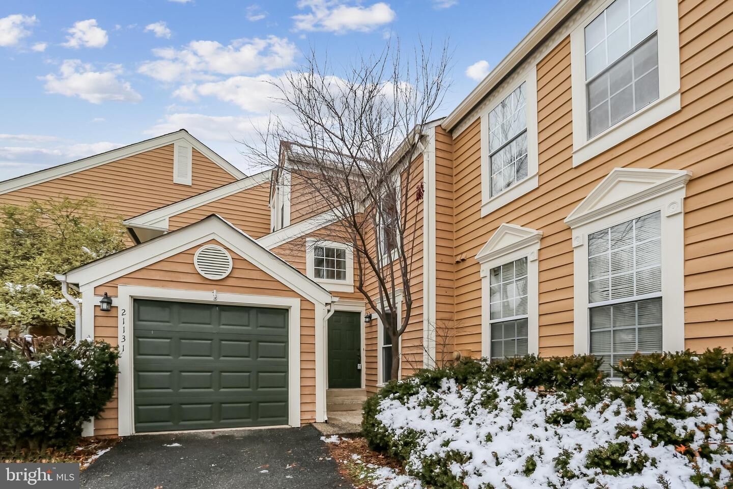 Property Photo:  21131 Crocus Terrace  VA 20147 