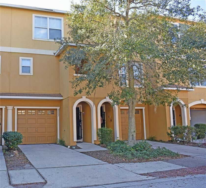 Property Photo:  4887 Tuscan Loon Drive  FL 33619 