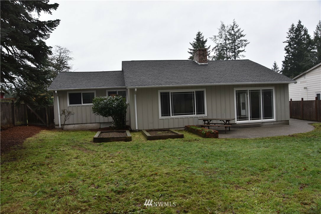 Property Photo:  6204 Hillcrest Drive SW  WA 98499 