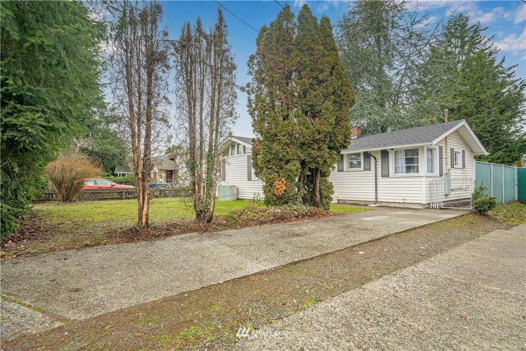 5825 112th Street SW  Lakewood WA 98499 photo