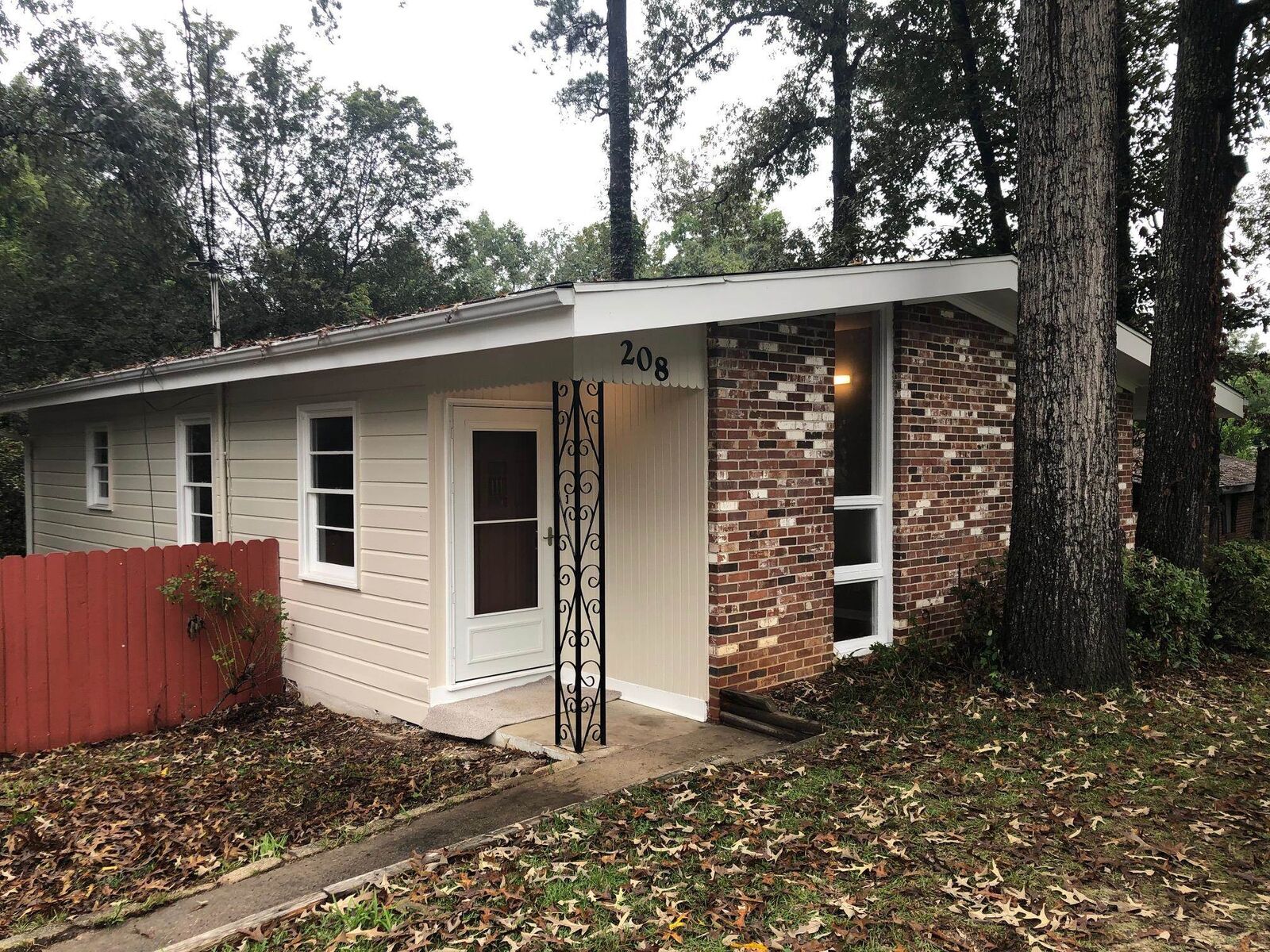 Property Photo:  208 Choctaw Street  GA 31088 