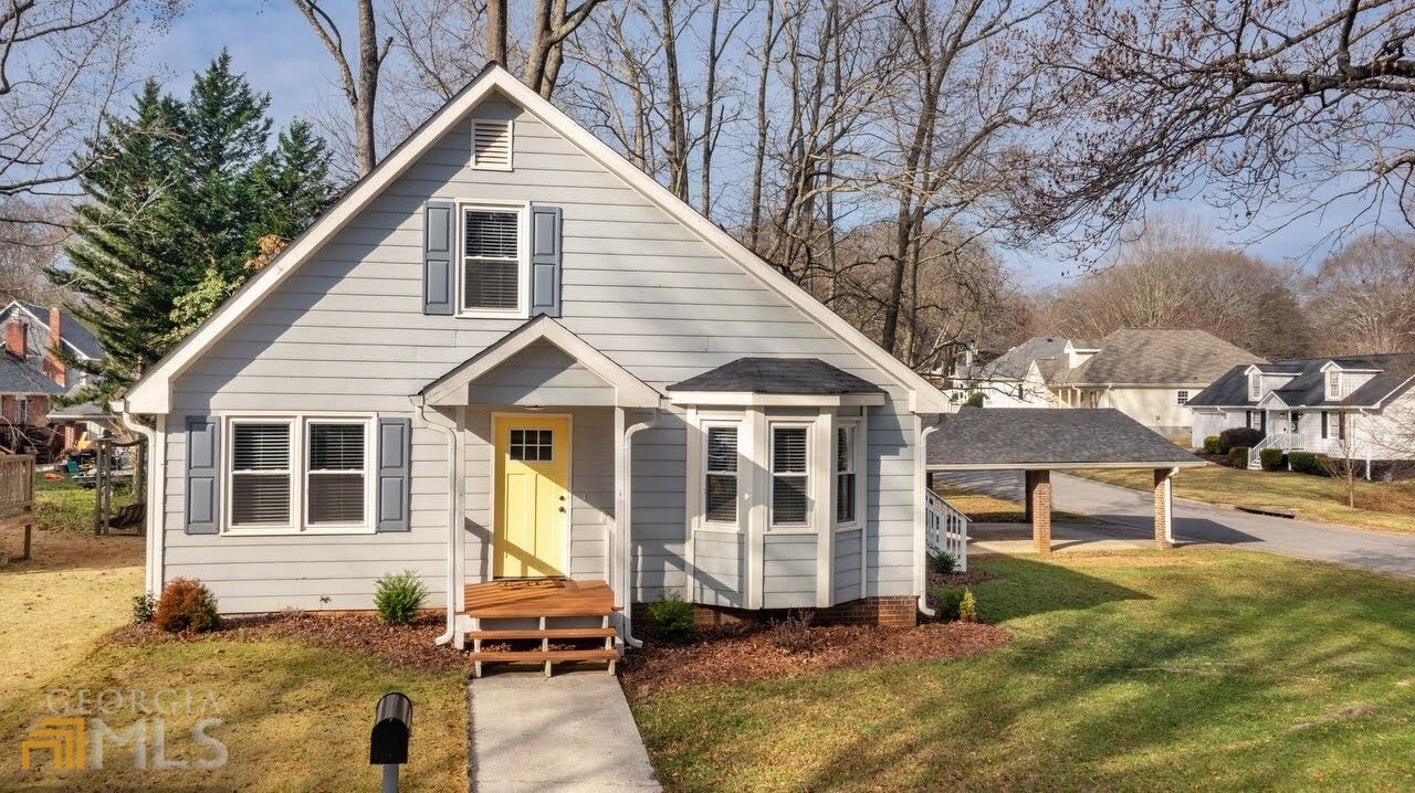 Property Photo:  102 Oxford Square  GA 30117 