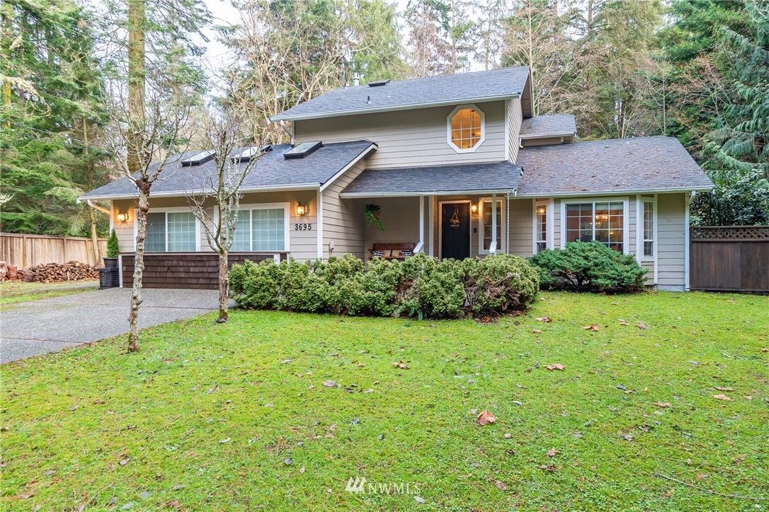 Property Photo:  3695 Emmet Place  WA 98260 