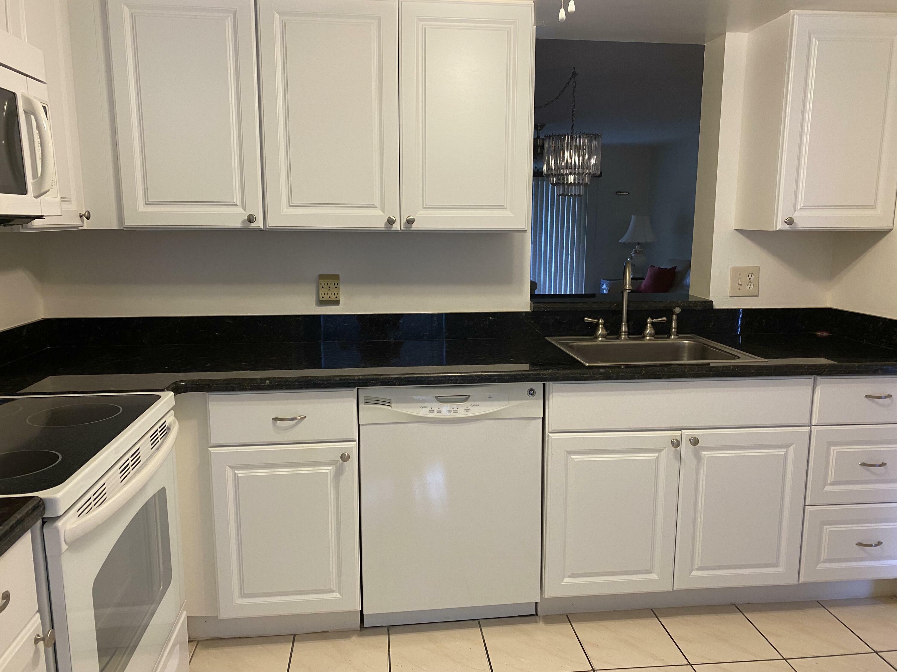 Property Photo: 6550 S Oriole Boulevard 105 I FL 33446