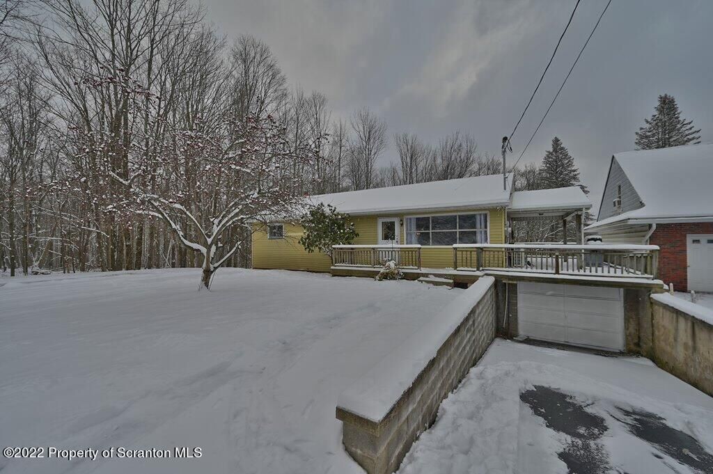 Property Photo:  794 State Route 690  PA 18444 