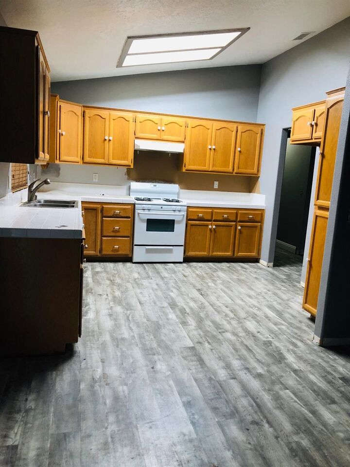 Property Photo: 18474 Mecca Street CA 92345