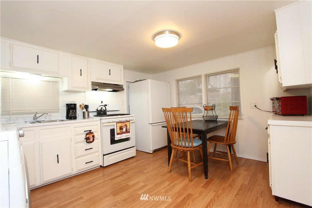 Property Photo:  2350 Douglas Road 7  WA 98248 