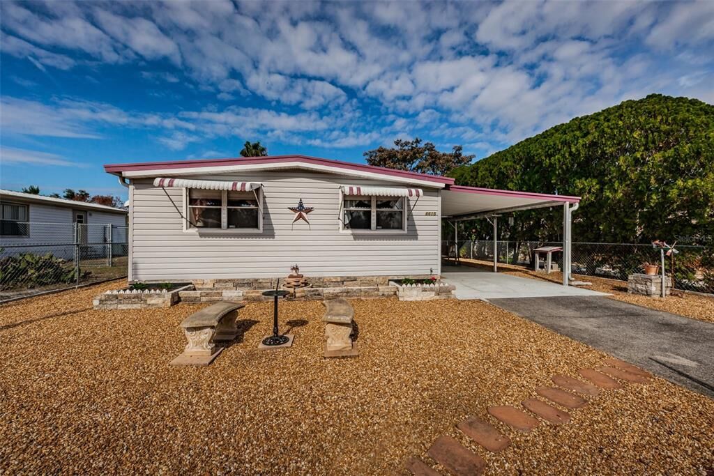 Property Photo:  6615 Limerick Avenue  FL 34653 