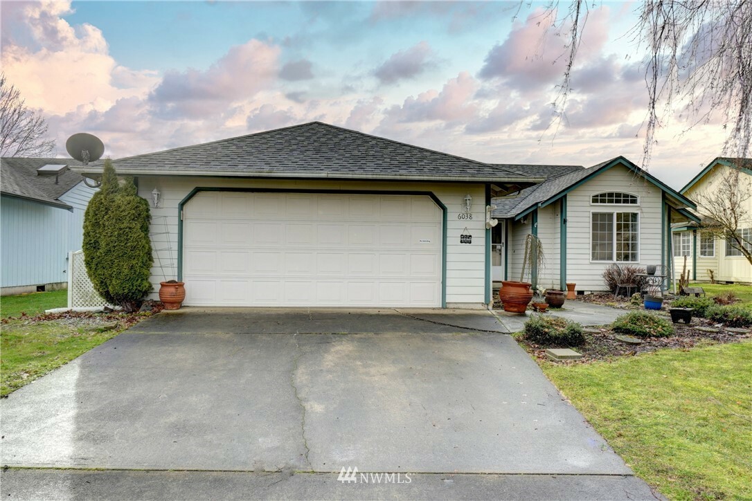 Property Photo: 6038 60th Loop SE WA 98513