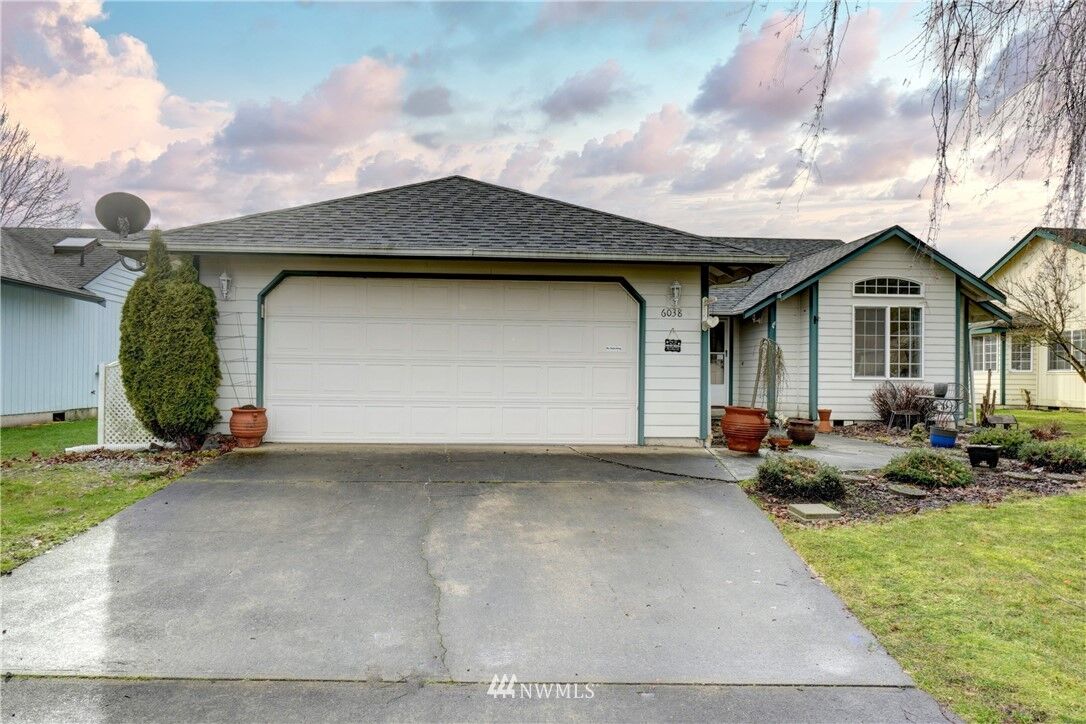 Property Photo:  6038  60th Loop SE  WA 98513 