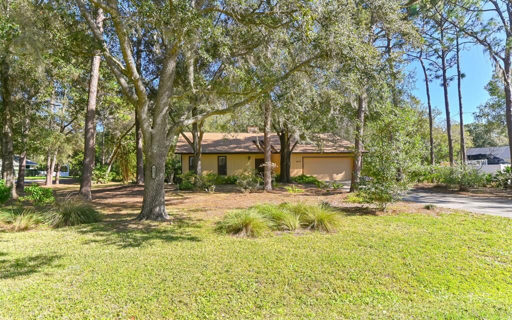 Property Photo:  6102 93rd Street Circle E  FL 34202 