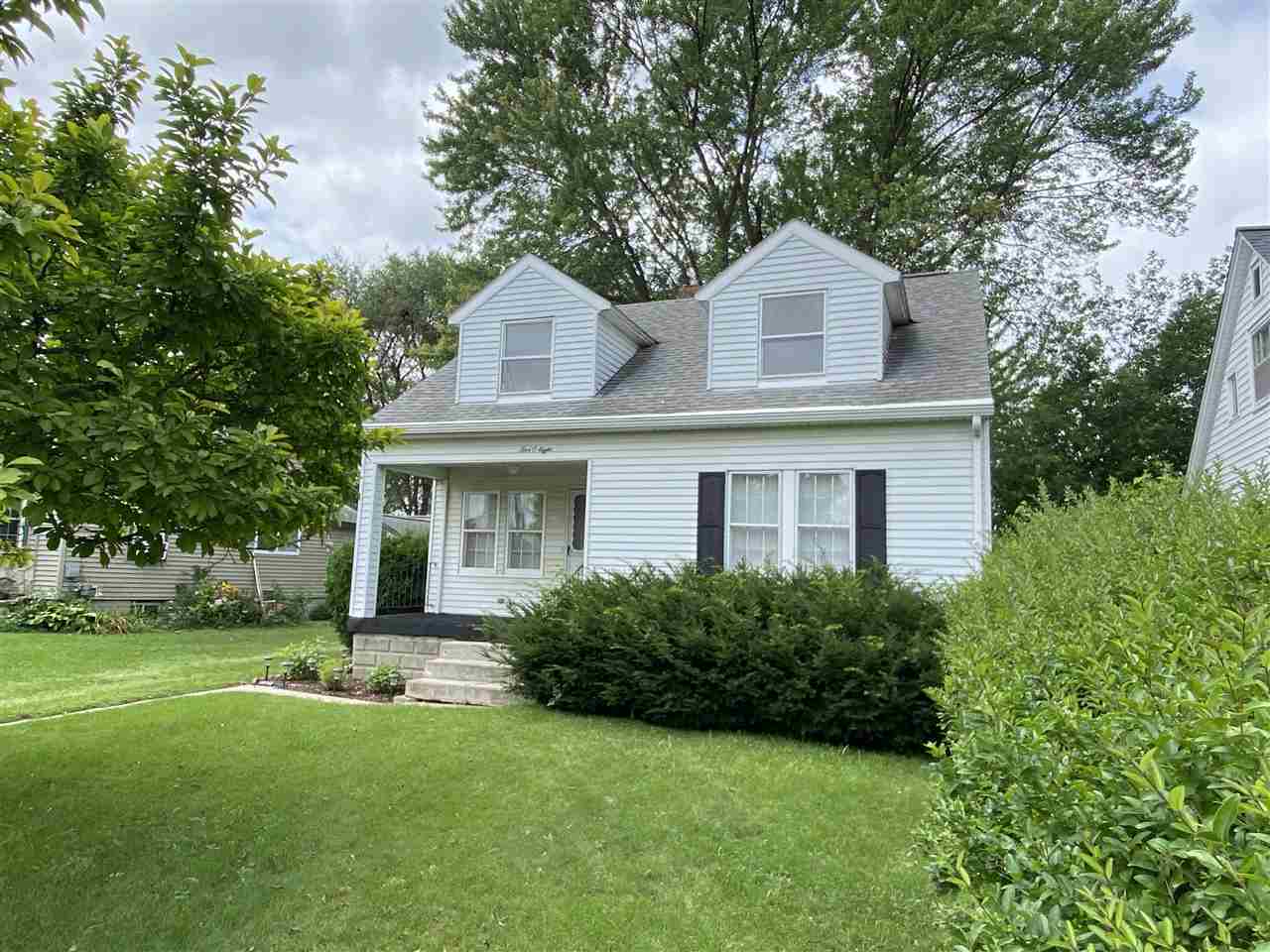 Property Photo:  508 S Columbian  MI 48706 