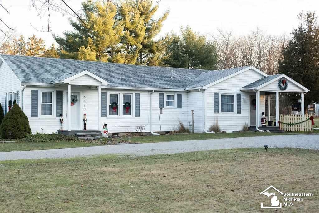 Property Photo:  6870 Jackman Rd  MI 48182 