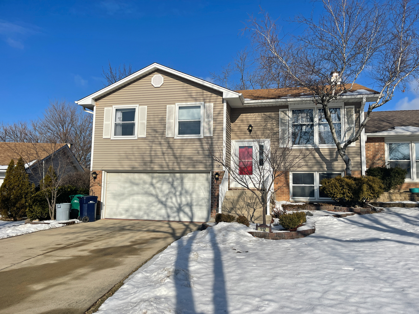 Property Photo:  112 Majestic Drive  IL 60148 