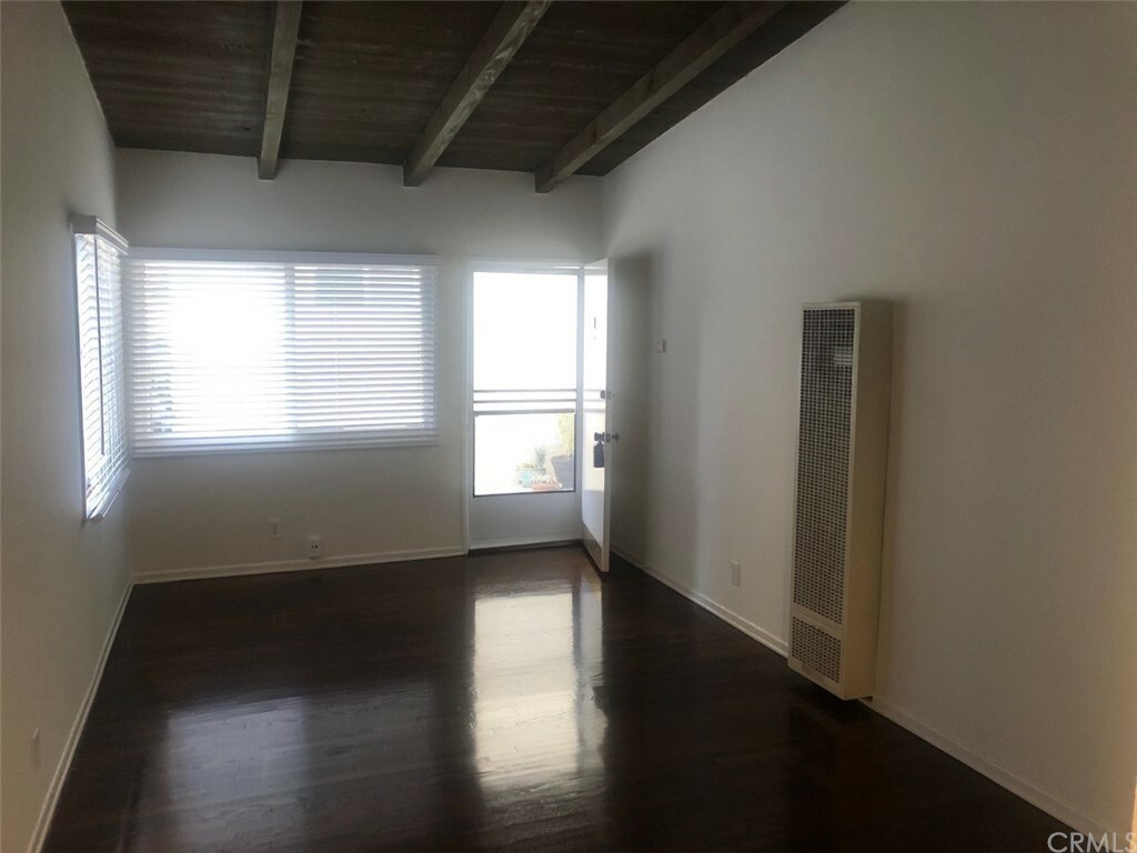 Property Photo:  340 Penn Street 1  CA 90245 